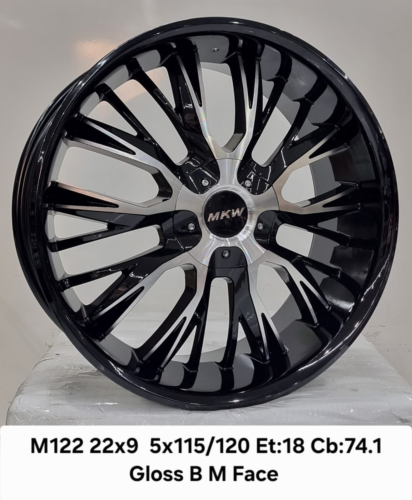 جنط 22 بوصة - M122 أسود لامع (4 قطع)
